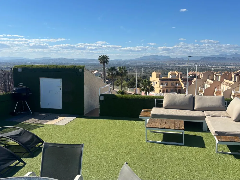 Vue panoramique du rooftop 40m² de la maison calm·sol à Gran Alacant, Costa Blanca